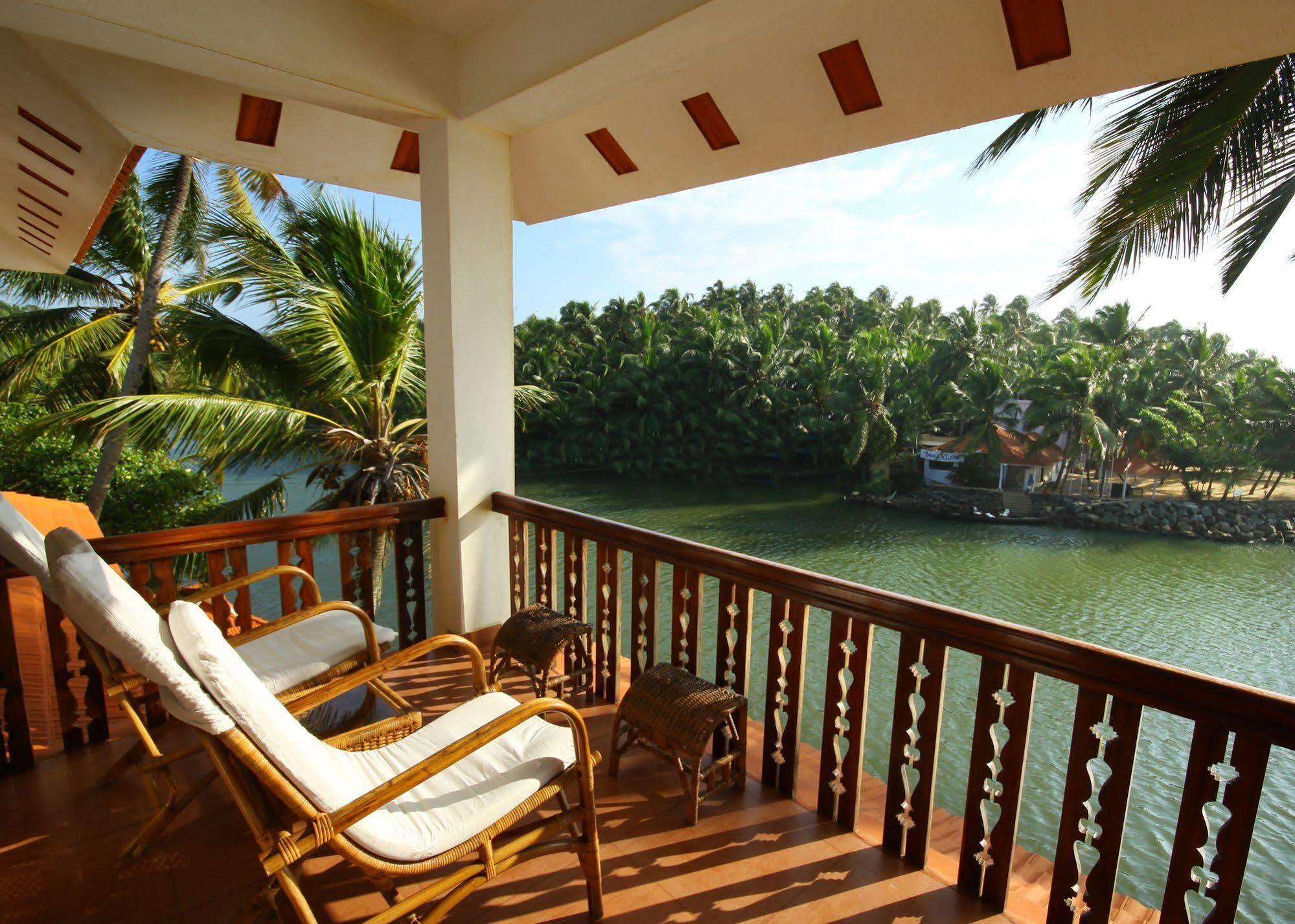 Beach And Lake Ayurvedic Resort, Kovalam Exteriér fotografie